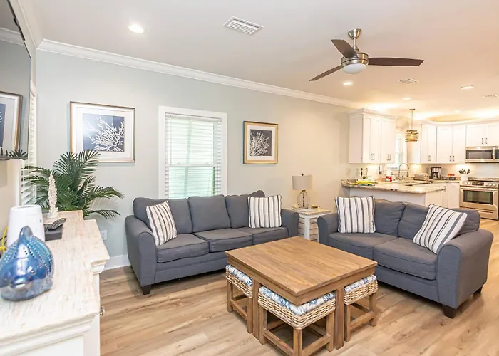 Spacious House With Ocean Views And Private Entrance Holiday home *