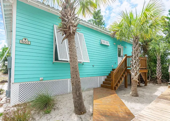 Spacious House With Ocean Views And Private Entrance Holiday home
