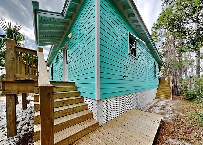 Spacious House With Ocean Views And Private Entrance Holiday home *