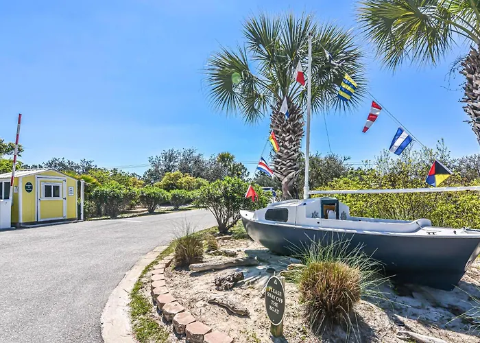 Spacious House With Ocean Views And Private Entrance Holiday home *