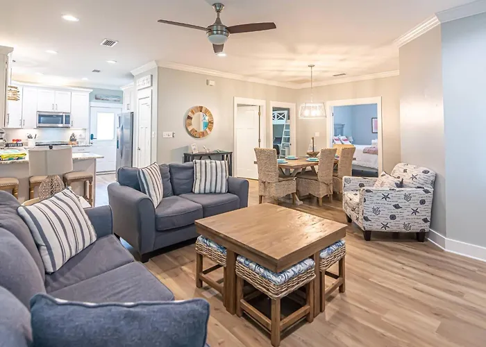 Holiday home Spacious House With Ocean Views And Private Entrance