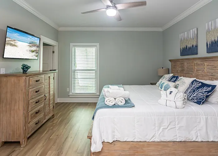 Spacious House With Ocean Views And Private Entrance *