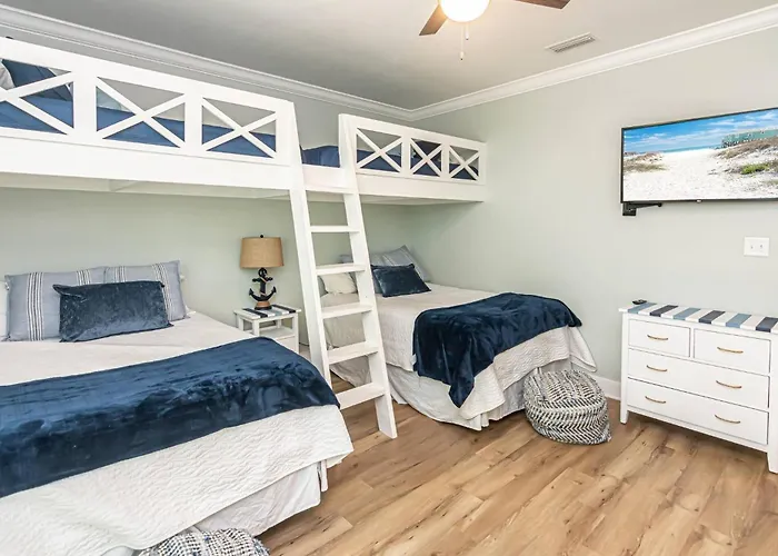 Holiday home Spacious House With Ocean Views And Private Entrance *